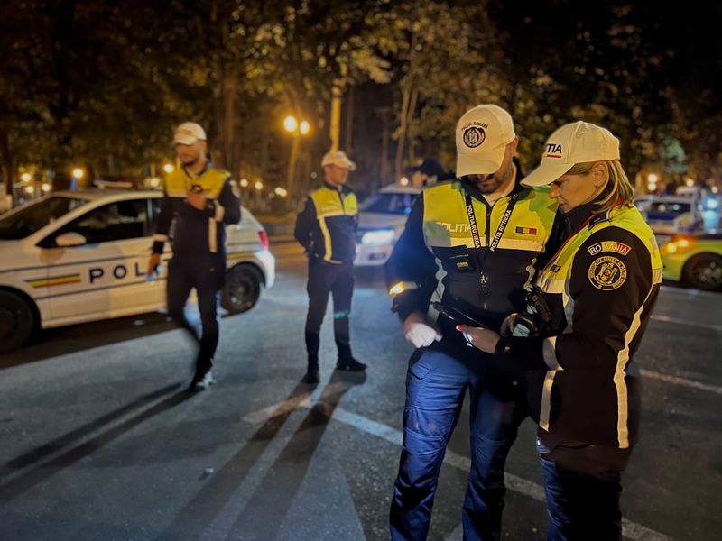 Foto. Controale RAR în trafic: 74 de autovehicule și 6 motociclete verificate, 62 de sancțiuni