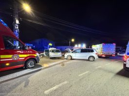Suceava. Trei copii și doi adulți răniți după o coliziune la Costana