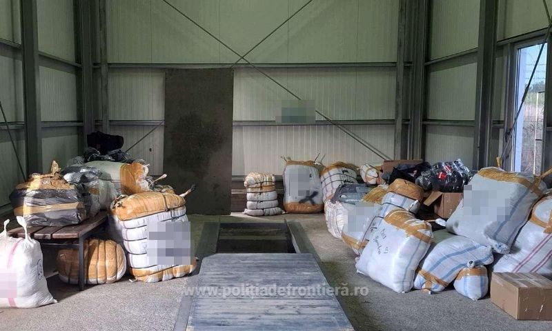 Captură de aproape 1,2 milioane de lei la frontiera cu Ucraina: haine, parfumuri și marochinărie suspectate a fi contrafăcute
