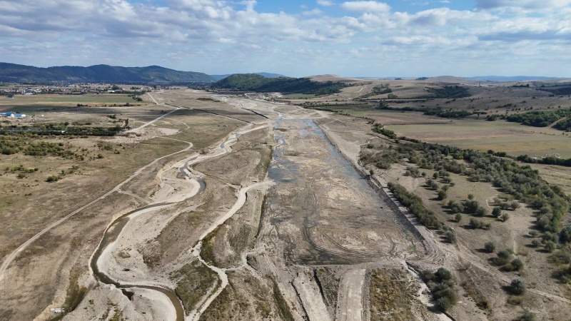 ABA Siret: Nu seceta este principala cauză a problemelor cu apa din zona Târgu Neamț - „starea tehnică precară și mentenanța deficitară a infrastructurii de la Preutești sunt factori majori ai problemei actuale” ABA Siret: Nu seceta este principala cauză a problemelor cu apa din zona Târgu Neamț - „starea tehnică precară și mentenanța deficitară a infrastructurii de la Preutești sunt factori majori ai problemei actuale”