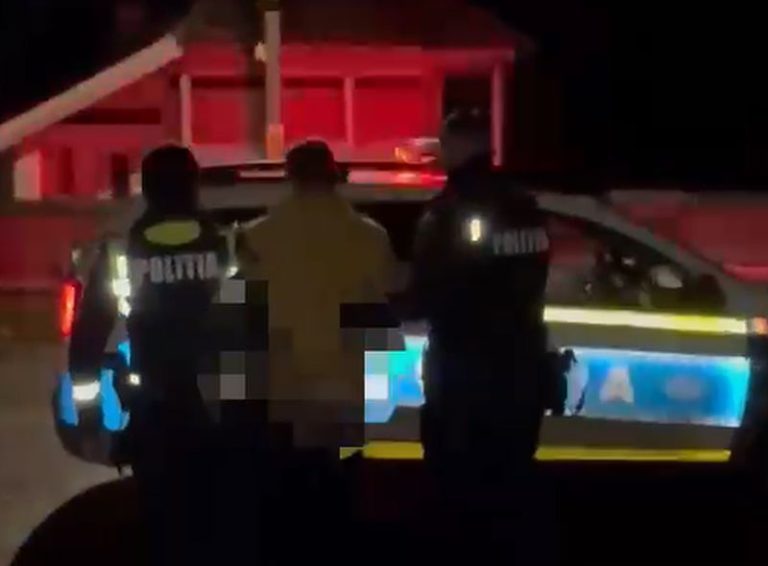 Tânăr reținut după ce și-ar fi agresat tatăl