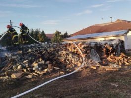 Botoșani. Parte din lemnele pentru încălzirea unei școli s-au făcut scrum – cauza incendiului nu a fost stabilită