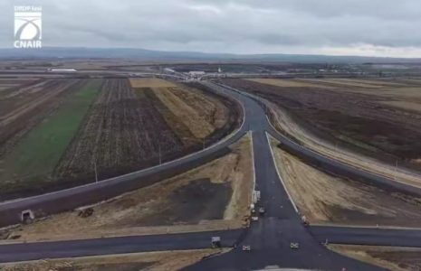 Imagini aeriene de pe șantierul A7 Bacău – Pașcani. Cum au avansat lucrările pe lotul Săucești – Trifești