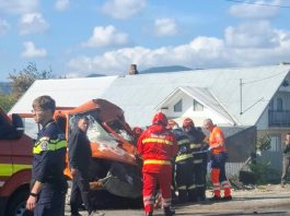 Știre actualizată. FOTO. Accident grav la Bodești – o persoană a rămas încarcerată