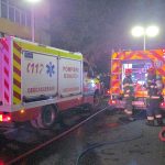 Suceava. Incendiu la acoperișul unui bloc. Toți locatarii au fost evacuați