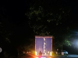 Pieton rănit după ce a fost acroșat de o semiremorcă la Târgu-Neamț