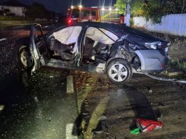Vaslui. Două persoane au ajuns la spital în urma unui accident produs între o autoutilitară și un autoturism