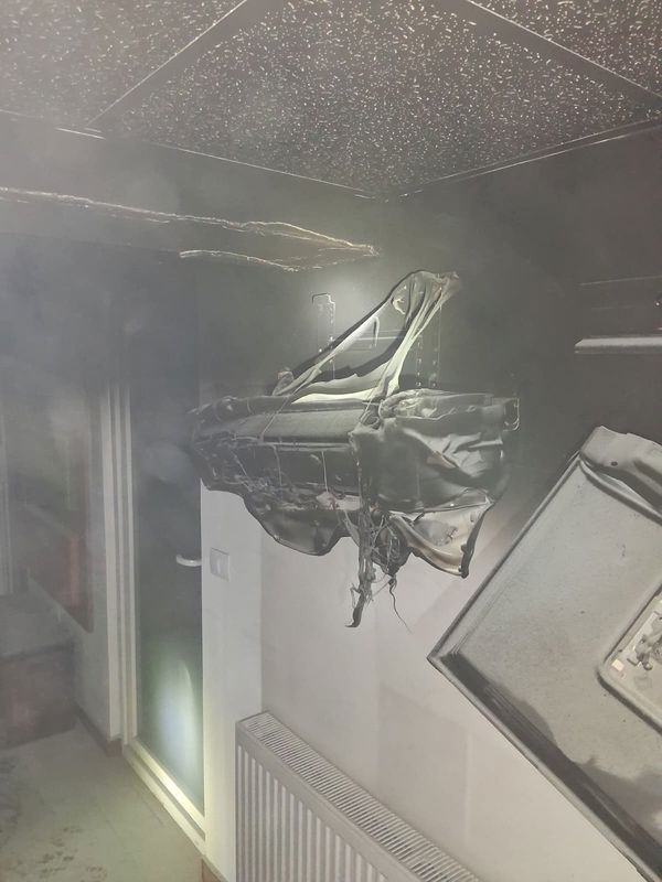 Vaslui. Incendiu în toiul nopții, la demisolul unei clădiri Vaslui. Incendiu în toiul nopții, la demisolul unei clădiri – foto 4