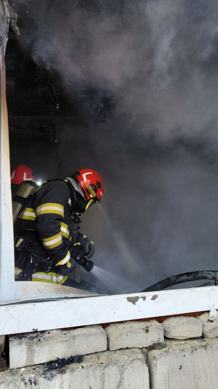 Incendiu la o casă din Gâdinți. Un bărbat a avut nevoie de îngrijiri medicale Incendiu la o casă din Gâdinți. Un bărbat a avut nevoie de îngrijiri medicale