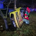Bacău. O persoană a rămas încarcerată după impactul dintre un autoturism și un autotren Bacău. O persoană a rămas încarcerată după impactul dintre un autoturism și un autotren