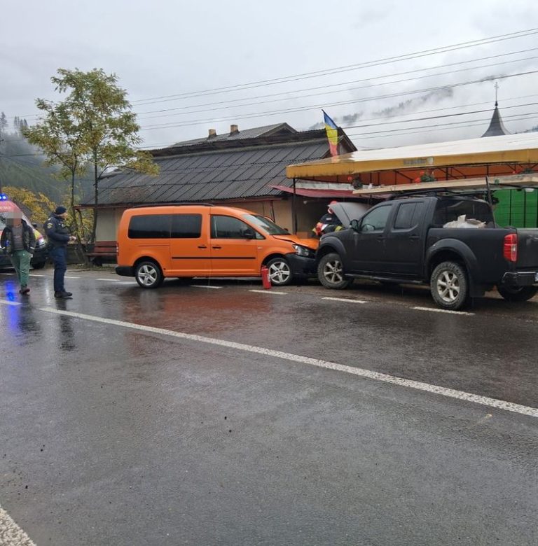 Neamț. Două accidente în aceeași zi și acțiuni ale polițiștilor în trafic
