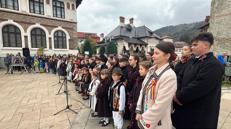 Video-foto. Sărbătoare de Ziua Armatei la Piatra Neamț Video-foto. Sărbătoare de Ziua Armatei la Piatra Neamț