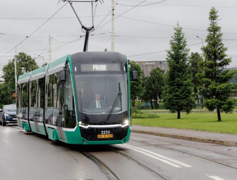 Zece tramvaie noi pentru Iași: 30,7 milioane de euro, fonduri europene. Cine intră în licitație