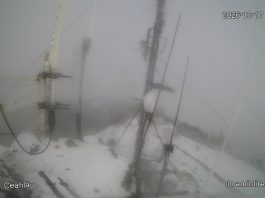 Prima zăpadă serioasă pe Ceahlău: ninsoare pe Toaca și strat depus la Dochia