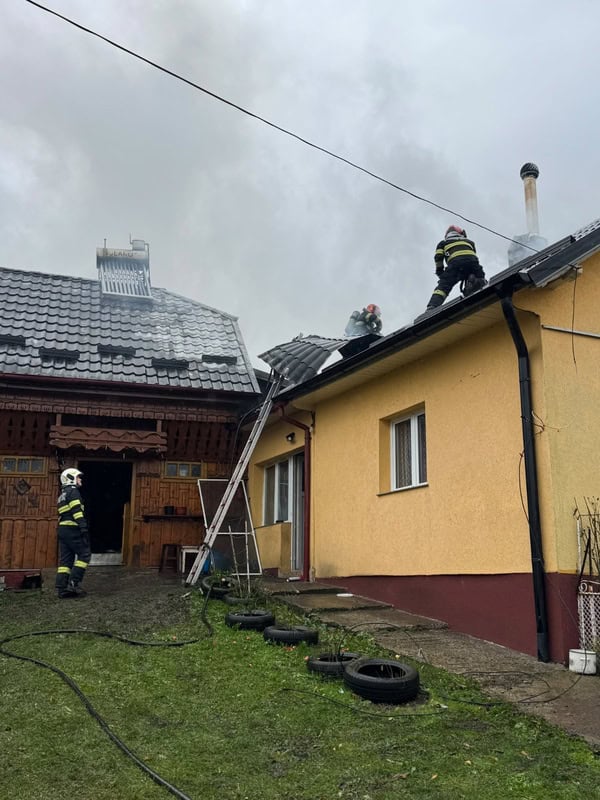 Suceava. Locuințe distruse în urma unor incendii Suceava. Locuințe distruse în urma unor incendii